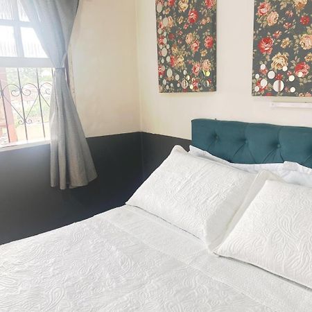 Nuh Hostel Ouro Preto  Bagian luar foto